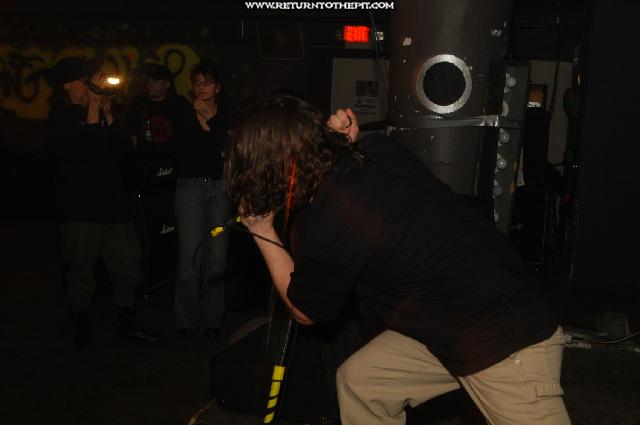 [5 minutes hate on Jan 10, 2004 at the Bombshelter (Manchester, NH)]