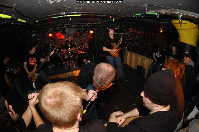 [all that remains on Jan 13, 2005 at the Bombshelter (Manchester, NH)]