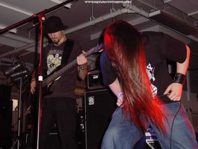 [anubis on Jul 27, 2002 at Milwaukee Metalfest Day 2 relapse (Milwaukee, WI)]