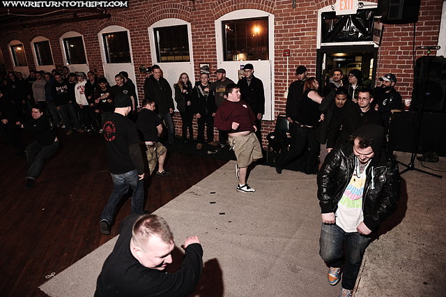 [apes of wrath on Feb 19, 2012 at Waterfront Tavern (Holyoke, MA)]