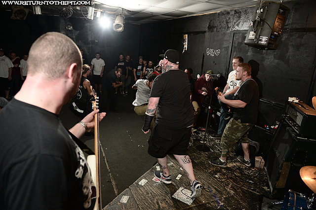 [apes of wrath on Aug 30, 2012 at Anchors Up (Haverhill, MA)]