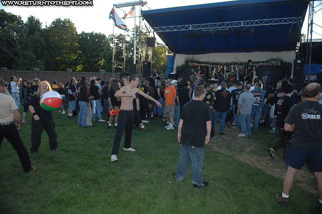 [joey belladonna on Aug 18, 2007 at Haverhill Stadium (Haverhill, MA)]