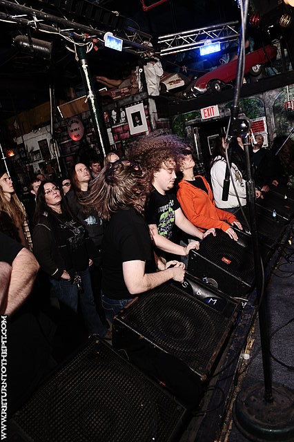 [black pyramid on Dec 3, 2009 at Ralph's (Worcester, MA)]