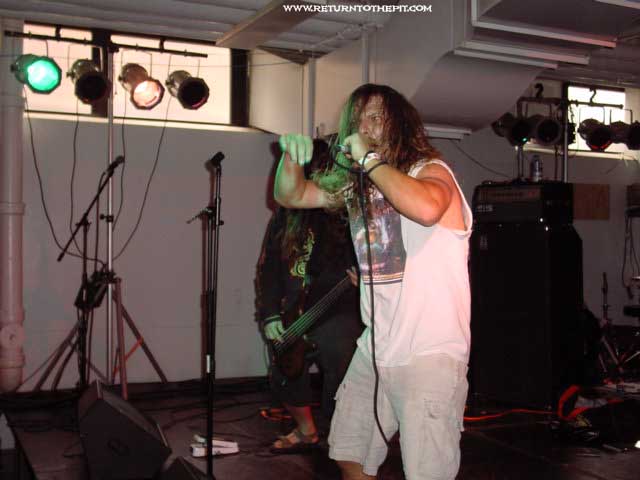 [monument on Jul 27, 2002 at Milwaukee Metalfest Day 2 nightfall (Milwaukee, WI)]