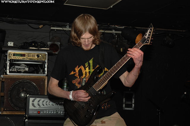 [bound in entrails on Jun 6, 2007 at Mark's Showplace (Bedford, NH)]