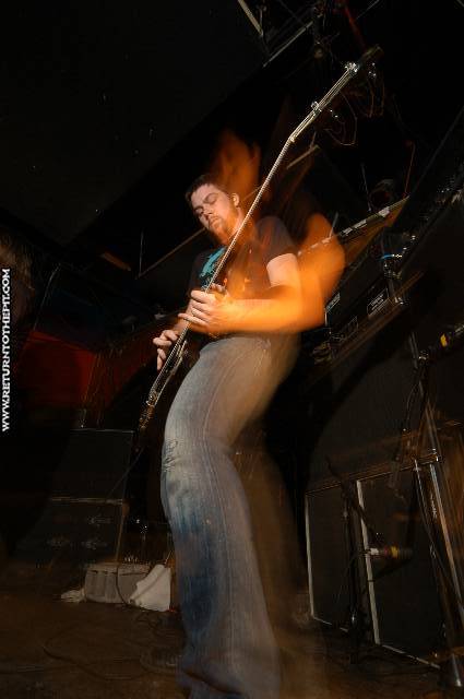 [breather resist on Aug 23, 2005 at Middle East (Cambridge, Ma)]