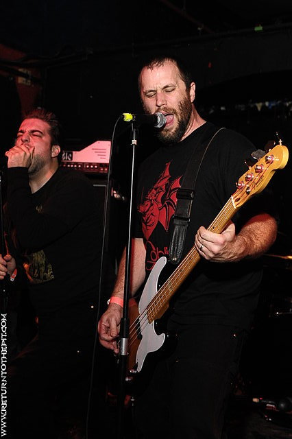 [cable on Oct 23, 2008 at Middle East (Cambridge, Ma)]