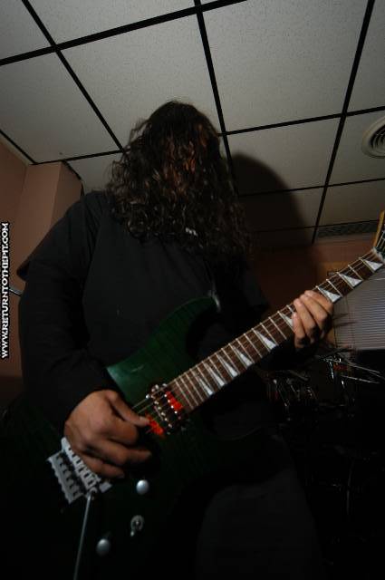 [carnal on Mar 11, 2005 at Dee Dee's Lounge (Quincy, Ma)]