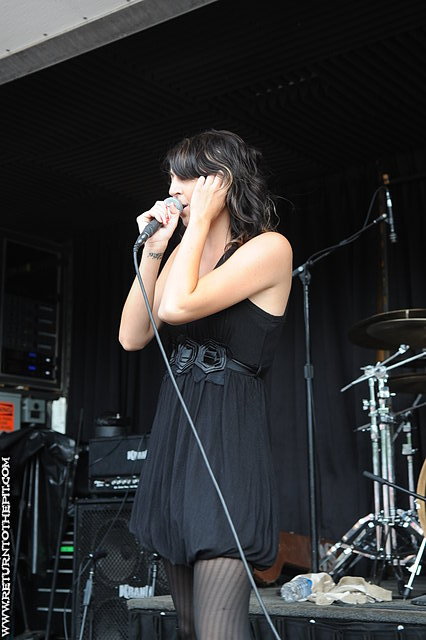 [charlotte sometimes on Jul 23, 2008 at Comcast Center - Ernieball Stage (Mansfield, MA)]