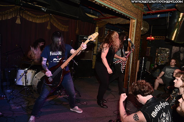 [christian mistress on Sep 10, 2015 at Ralph's (Worcester, MA)]