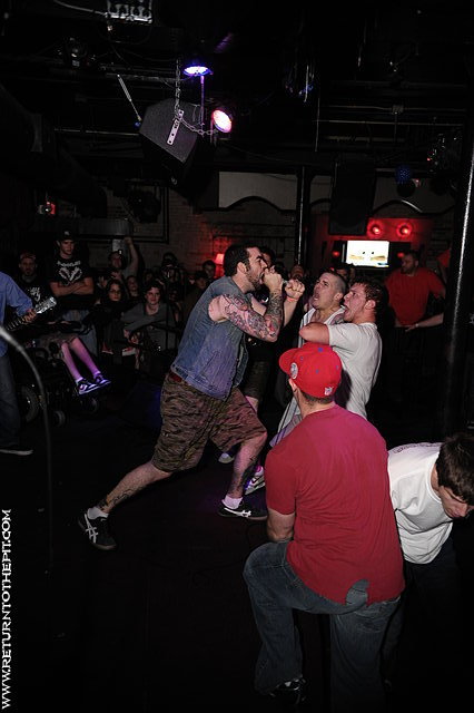 [colin of arabia on May 9, 2009 at Club Hell (Providence, RI)]