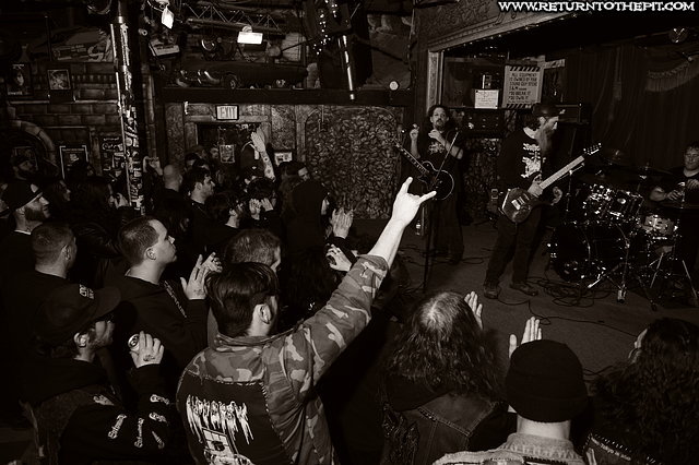 [come to grief on Jan 16, 2016 at Ralph's (Worcester, MA)]