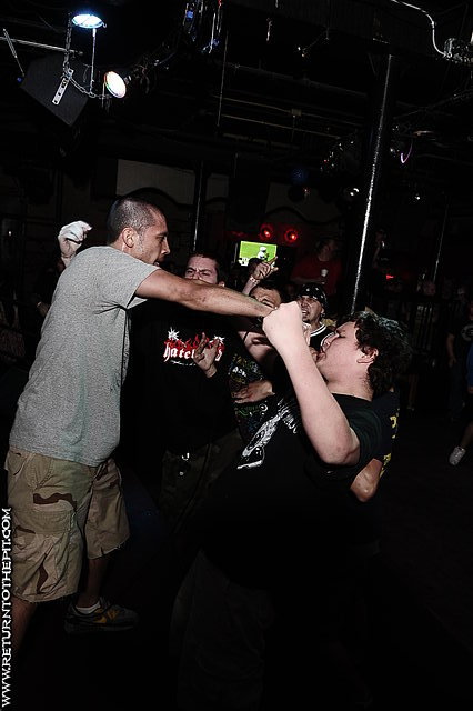 [cruel hand on May 9, 2009 at Club Hell (Providence, RI)]