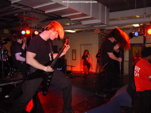 [daylight dies on Jul 27, 2002 at Milwaukee Metalfest Day 2 relapse (Milwaukee, WI)]