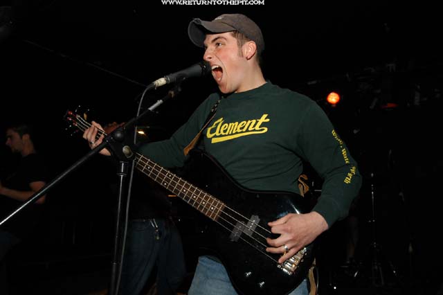 [days gone by on May 31, 2003 at El n Gee (New London, CT)]
