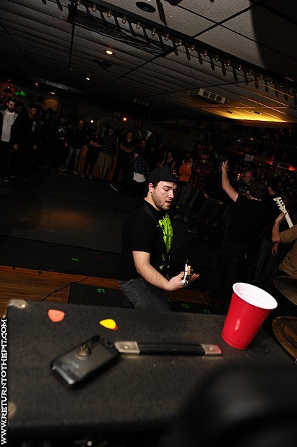 [dearth on Dec 26, 2009 at Rocko's (Manchester, NH)]