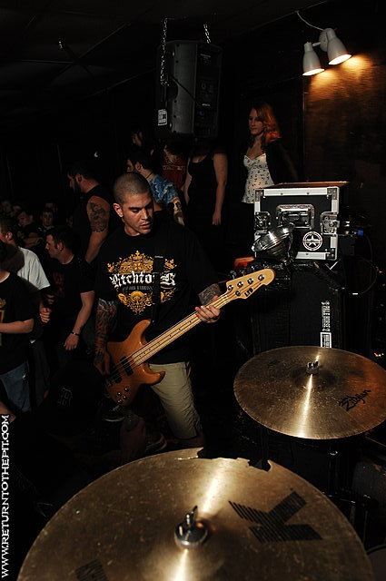 [death before dishonor on Dec 27, 2008 at Anchors Up (Haverhill, MA)]
