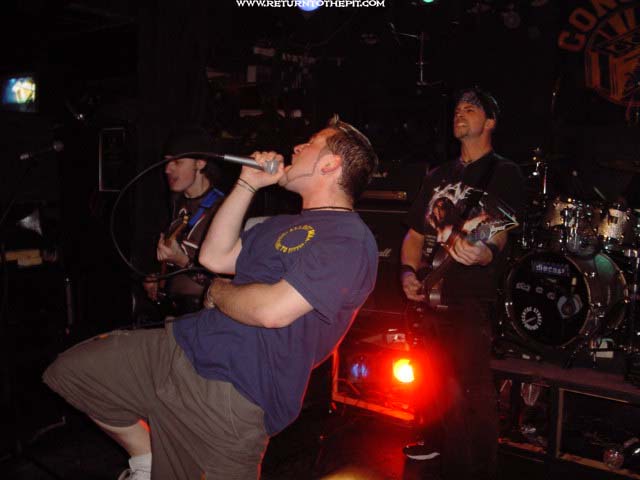 [diecast on Oct 31, 2002 at Don Hill's (NYC, NY)]