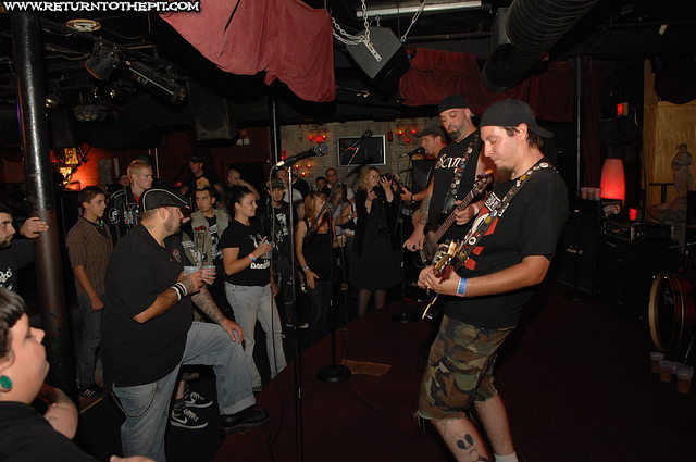 [doosh bags on Sep 12, 2007 at Club Hell (Providence, RI)]