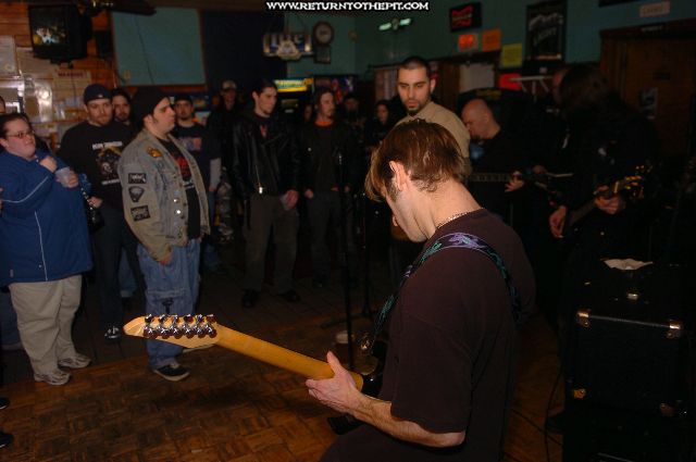 [dreaded silence on Mar 4, 2006 at Marshall's Pub  (New Bedford, Ma)]