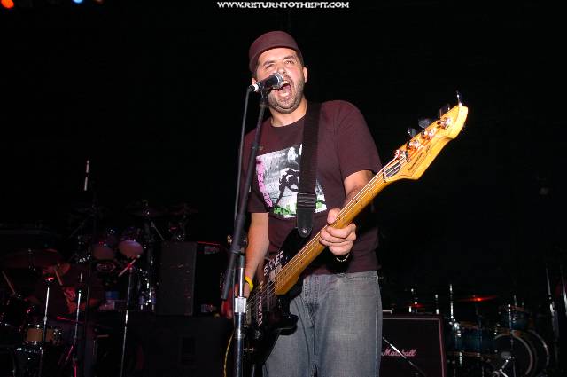 [ducky boys on Sep 10, 2005 at the Palladium - mainstage (Worcester, Ma)]