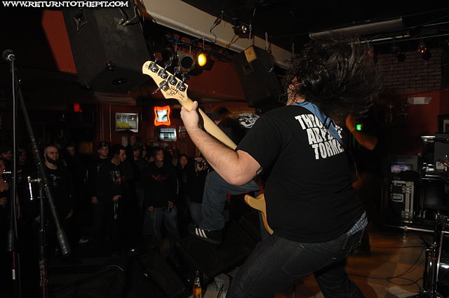 [dysentery on Nov 10, 2007 at The New Wave Cafe (New Bedford , MA)]