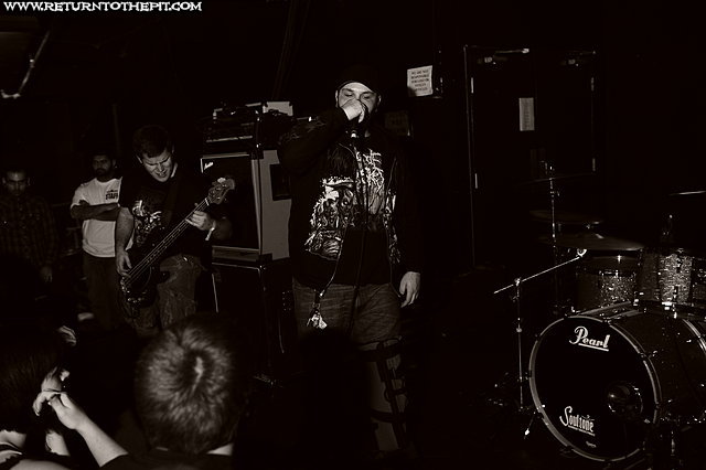 [dysentery on Nov 8, 2011 at the Palladium (Worcester, MA)]