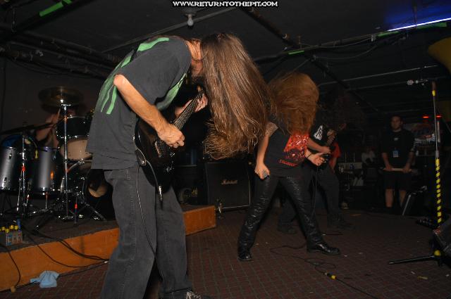 [estuary on Oct 2, 2004 at the Bombshelter (Manchester, NH)]