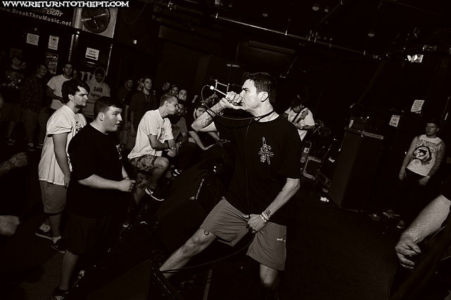 [expire on Apr 21, 2012 at the Palladium - Secondstage (Worcester, MA)]