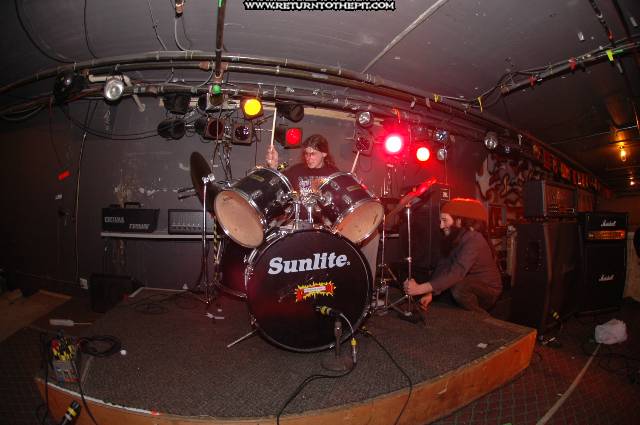 [exploding christ on Apr 9, 2005 at the Bombshelter (Manchester, NH)]