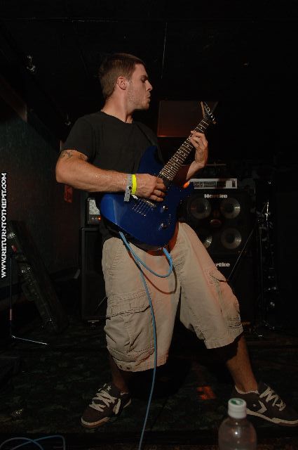 [fractured silence on Jul 27, 2006 at Mark's Showplace (Bedford, NH)]