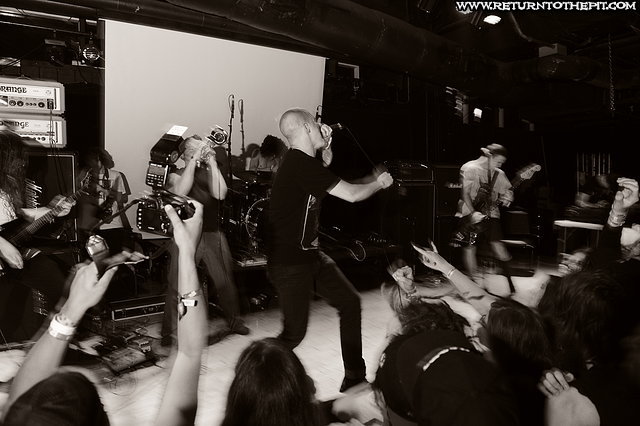 [full of hell on May 23, 2015 at Baltimore Sound Stage (Baltimore, MD)]