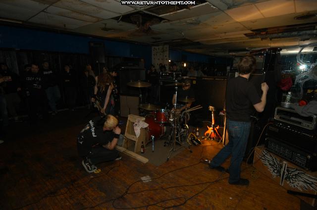 [get killed on Mar 30, 2004 at the Living Room (Providence, RI)]