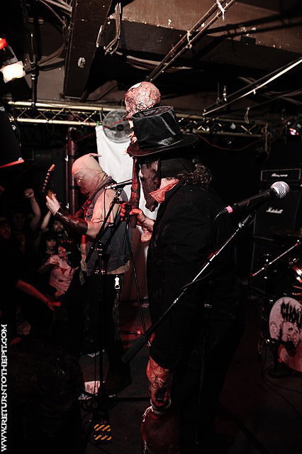 [ghoul on May 22, 2012 at Great Scott's (Allston, MA)]