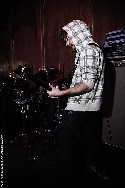 [halfhearted comeback on Apr 18, 2009 at Chasers - Thirdstage (Worcester, MA)]