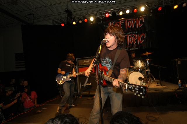 [hawthorne heights on Jul 23, 2004 at Hellfest - Hot Topic Stage (Elizabeth, NJ)]