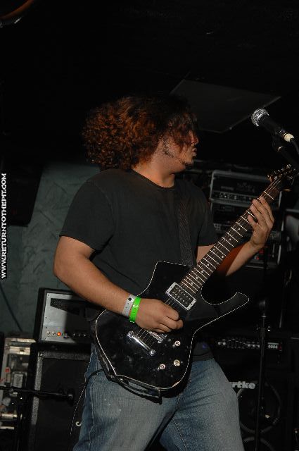 [heretic hybrid on Oct 7, 2006 at Mark's Showplace (Bedford, NH)]