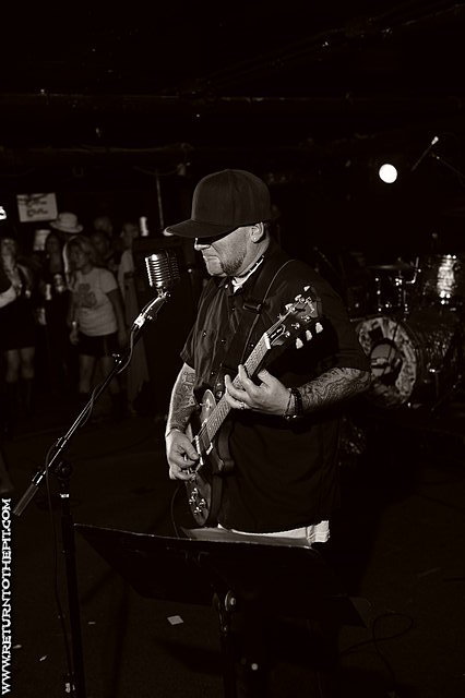 [honkeyball on Sep 17, 2011 at Middle East (Cambridge, MA)]