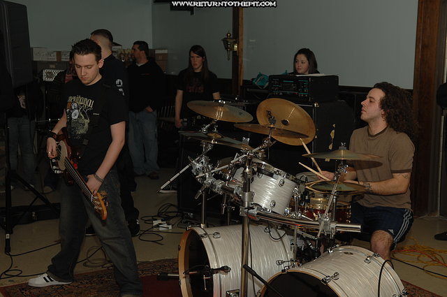 [in dire need on Jan 12, 2007 at Sons of Italy (Torrington, CT)]
