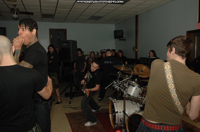 [in dire need on Jan 12, 2007 at Sons of Italy (Torrington, CT)]