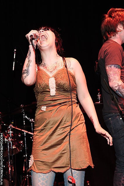 [iwrestledabearonce on Apr 18, 2009 at the Palladium - Mainstage (Worcester, MA)]