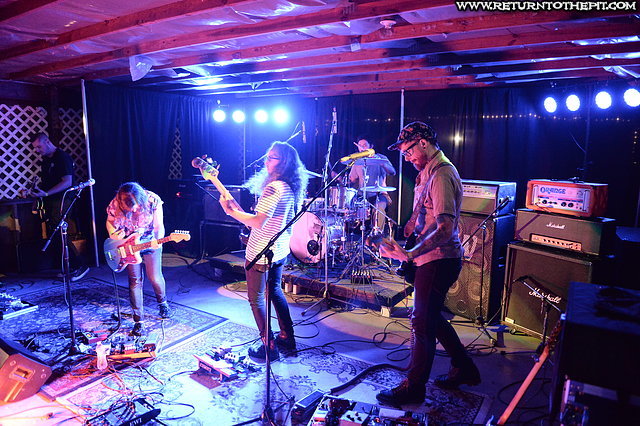 [kindling on Aug 31, 2019 at The Enthusiast Stage - Mills Falls Rod And Gun Club (Montague, MA)]