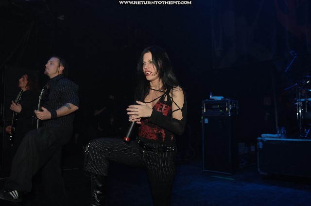 [lacuna coil on Apr 28, 2006 at the Palladium - mainstage (Worcester, Ma)]