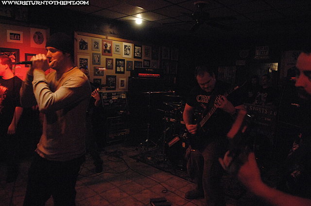 [life at zero on Dec 29, 2007 at the Bullpen (New Bedford, MA)]