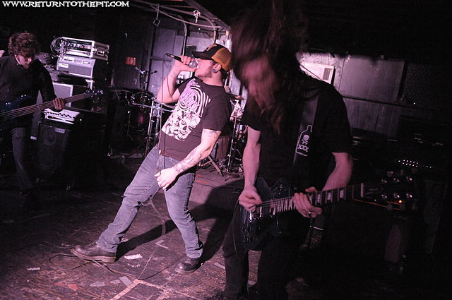 [mourning the dead on Feb 20, 2008 at the Livingroom (Providence, RI)]