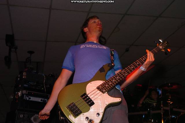 [on the surface on Jul 14, 2005 at Roller Kingdom - main stage (Hudson, Ma)]