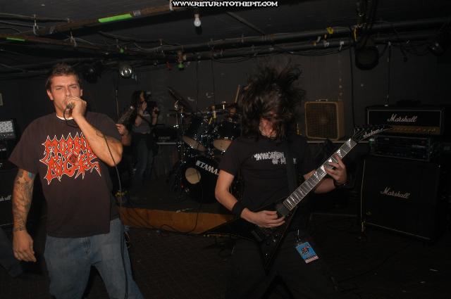 [porphyria on Oct 2, 2004 at the Bombshelter (Manchester, NH)]