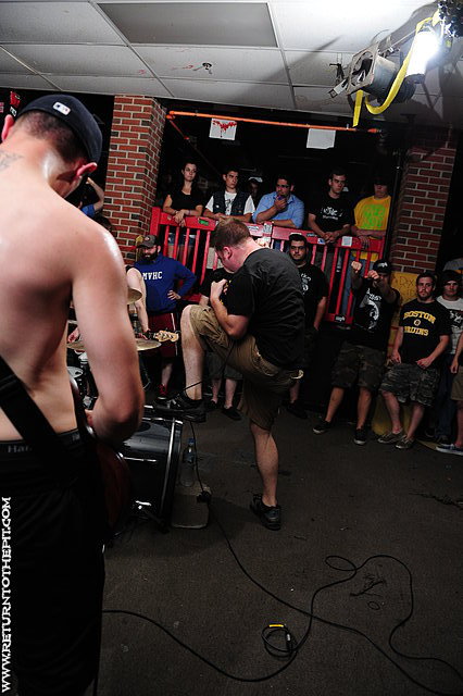 [powerwolves on Jul 7, 2011 at Anchors Up (Haverhill, MA)]