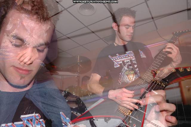 [ravage on Apr 2, 2005 at Dee Dee's Lounge (Quincy, Ma)]