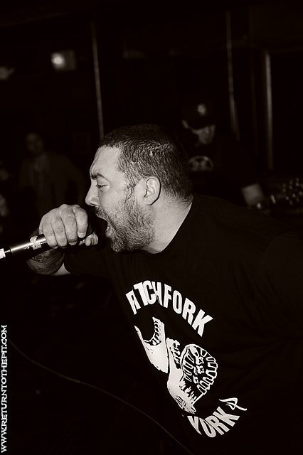 [reason to fight on Feb 28, 2010 at Club Hell (Providence, RI)]